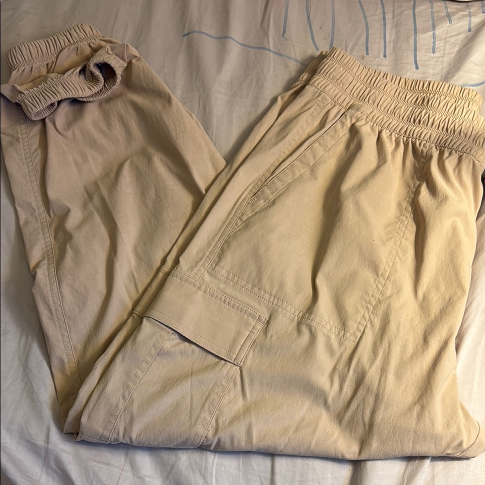 Vuori Tan scout Track Pants with Elastic Waistband and Relaxed Fit